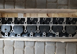 Головка блоку циліндрів 6V5.010100 240100143870 240100290759