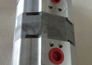 Насос гідравлічний  шестеренчатий  CBQ-F440F410A2X  240100247369